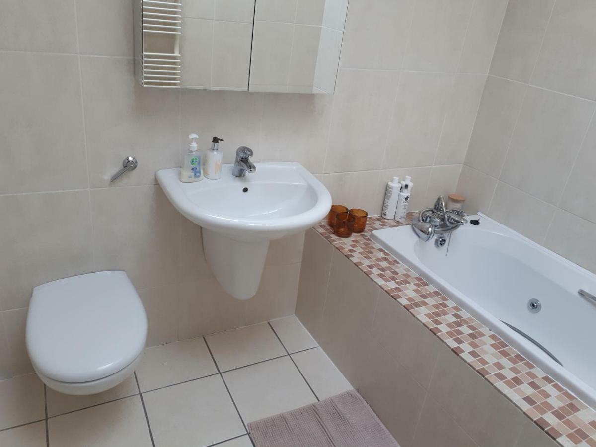 Luxurious Penthouse Apartment 1 , City Centre Kilkenny Bagian luar foto