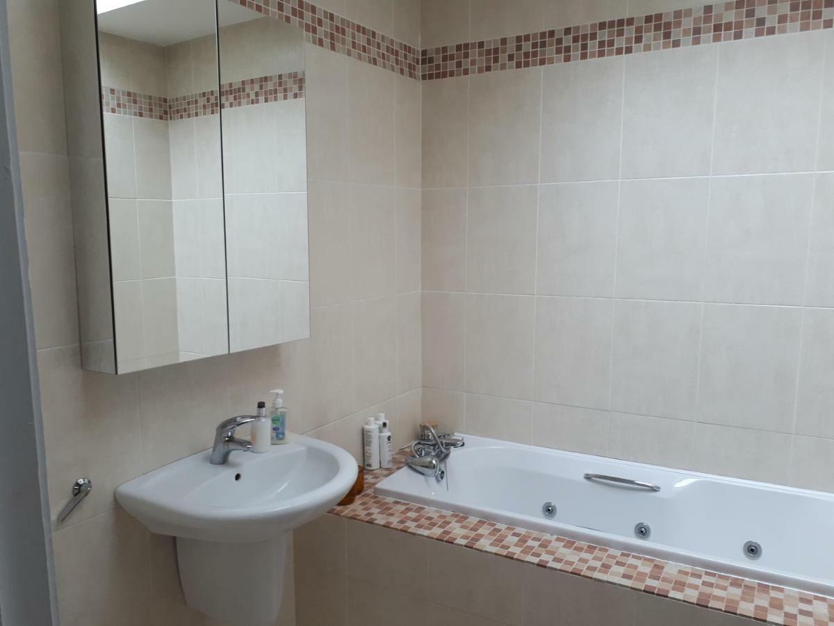 Luxurious Penthouse Apartment 1 , City Centre Kilkenny Bagian luar foto